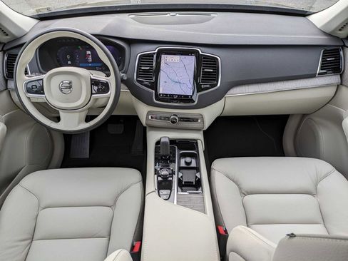 Certified 2024 Volvo XC90 T8 Plus image 37