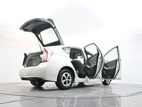 Used 2015 Toyota Prius Four image 37