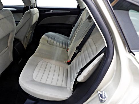 Used 2018 Ford Fusion S image 10