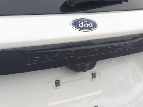 Used 2022 Ford Explorer ST w/ Equipment Group 401A image 13