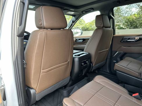 New 2026 Chevrolet Tahoe High Country image 16