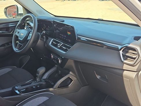 Used 2025 Chevrolet TrailBlazer LT image 20
