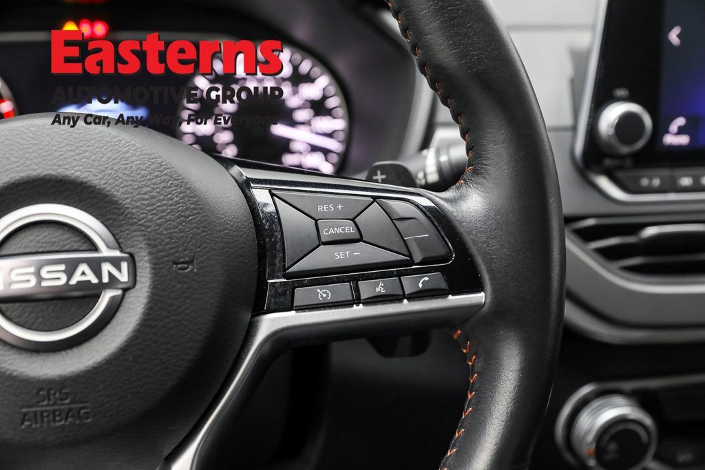 Used 2023 Nissan Altima 2.5 SR FWD image 18