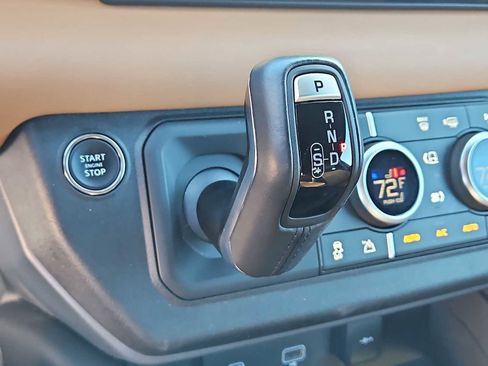 Used 2023 Land Rover Defender 90 X-Dynamic SE image 33