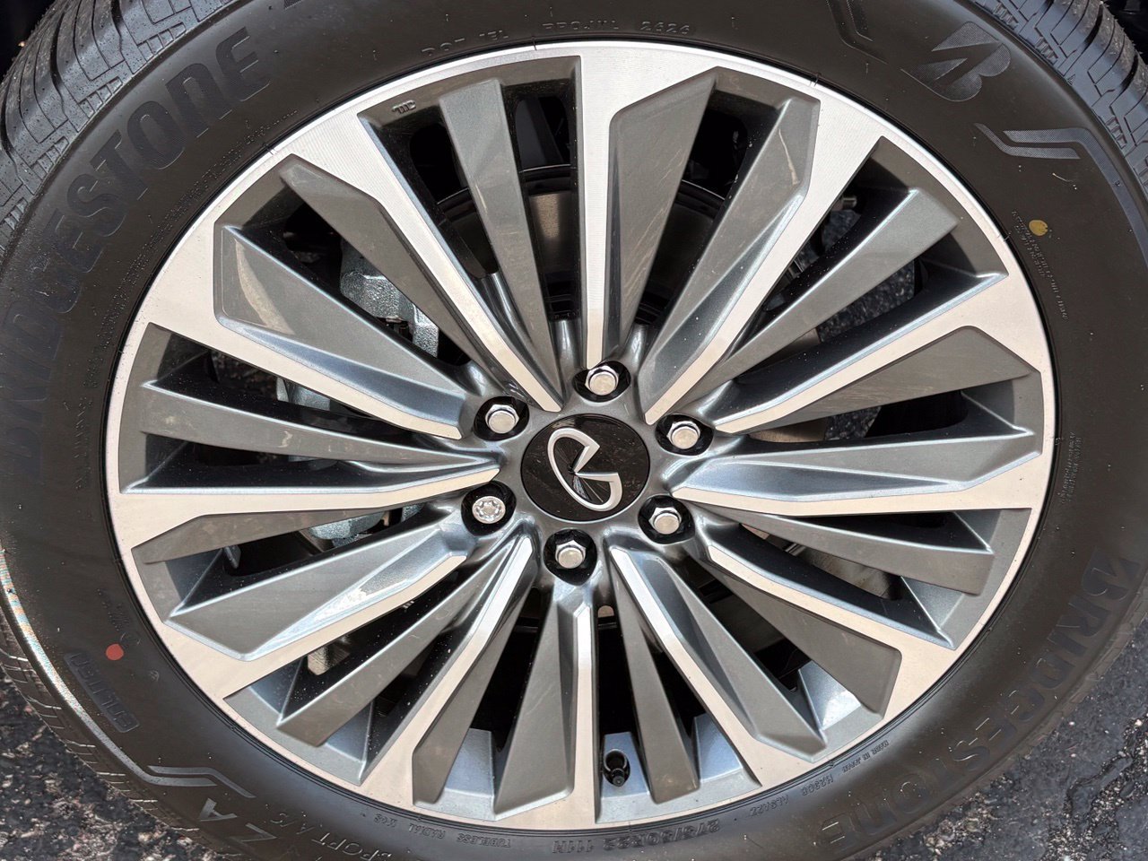 New 2027 INFINITI QX80 Luxe RWD image 10