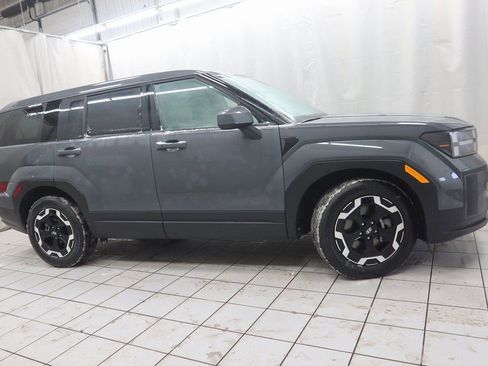 Certified 2025 Hyundai Santa Fe SE image 1