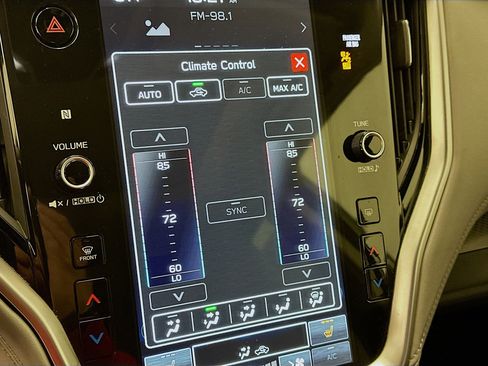 Used 2025 Subaru Outback Premium image 24