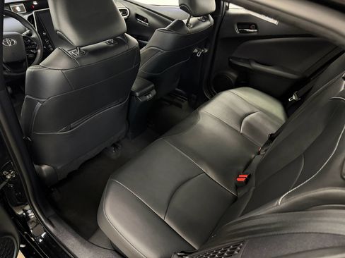 Used 2020 Toyota Prius Prime XLE FWD image 15