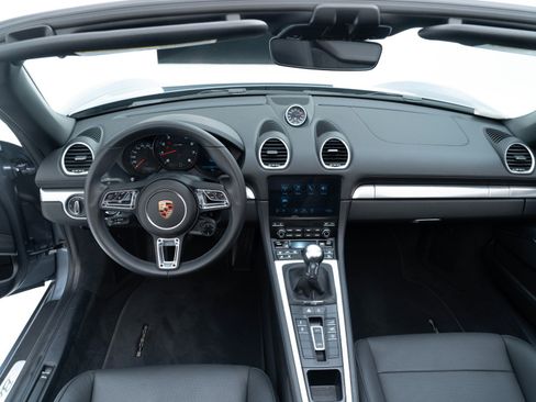 Certified 2025 Porsche 718 Boxster image 29