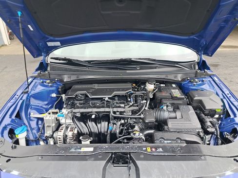 Used 2026 Hyundai Elantra Limited FWD image 26