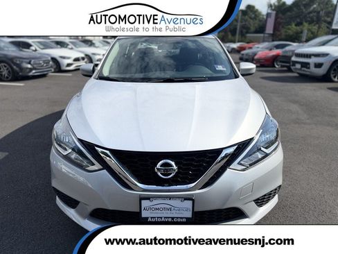 Used 2017 Nissan Sentra SV FWD image 1