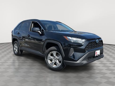 Used 2024 Toyota RAV4 LE image 1