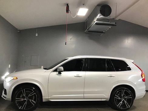 Used 2016 Volvo XC90 T6 R-Design w/ Vision Package image 6