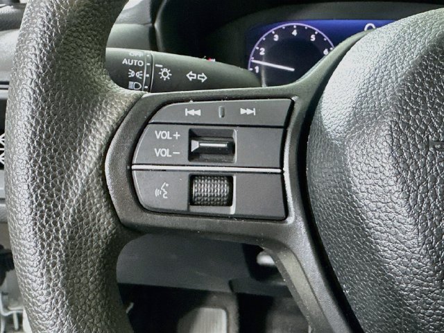 Used 2025 Honda Accord SE image 10