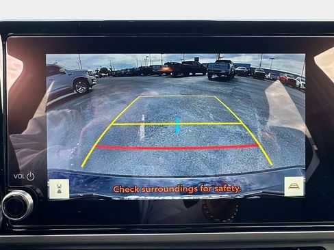 Used 2026 Toyota Camry SE w/ Convenience Package image 24