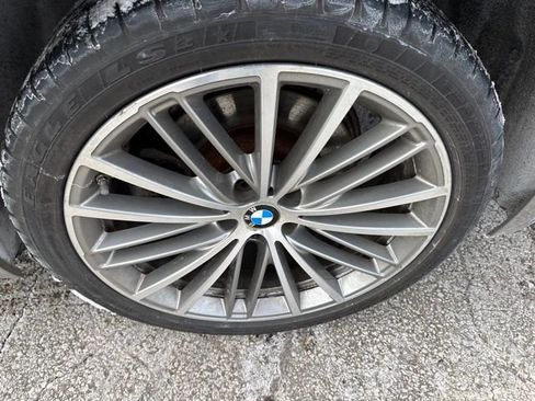 Used 2017 BMW 530i xDrive 530i xDrive w/ Premium Package image 8