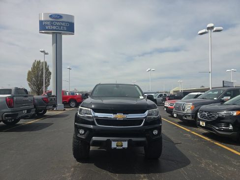 Used 2016 Chevrolet Colorado LT w/ LT Convenience Package image 8