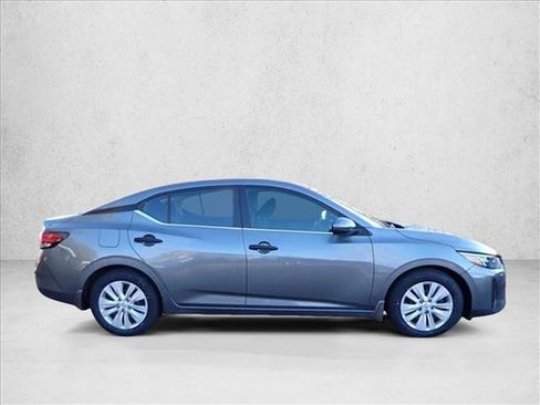 Used 2024 Nissan Sentra S image 5