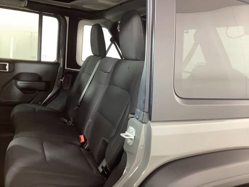 Used 2021 Jeep Wrangler Unlimited Sport image 12