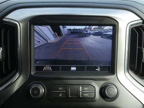 Used 2020 Chevrolet Silverado 1500 LT Trail Boss image 6