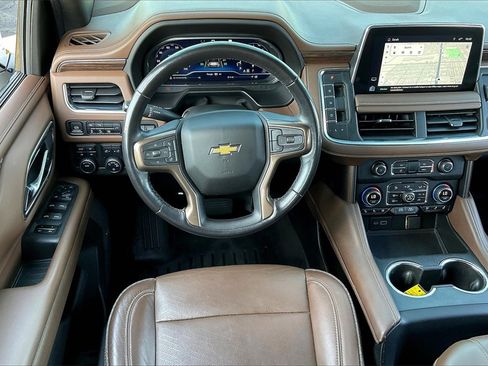 Used 2022 Chevrolet Suburban High Country w/ LPO, Illumination Package image 4
