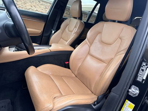 Used 2017 Volvo XC90 T6 Inscription w/ Vision Package image 14