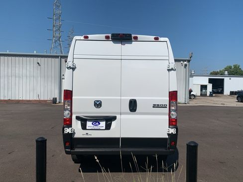 Used 2025 RAM ProMaster 3500 w/ Convenience Group FWD image 4
