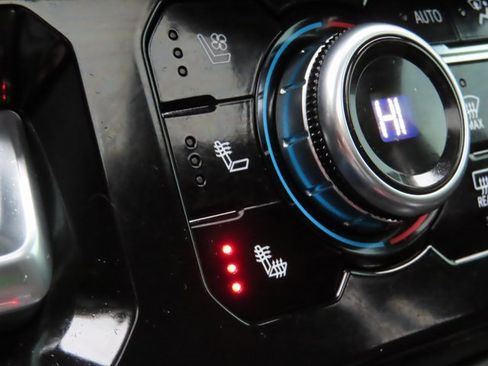 Used 2022 GMC Sierra 1500 Denali image 5