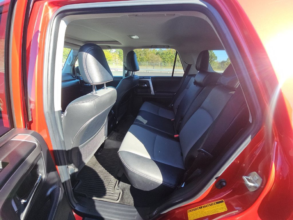 Used 2022 Toyota 4Runner SR5 Premium w/ Moonroof Package RWD image 22