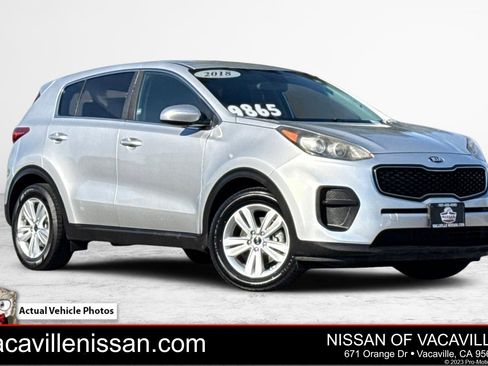 Used 2018 Kia Sportage LX FWD image 1