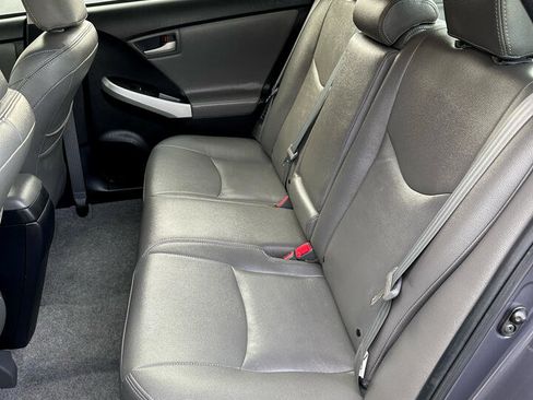 Used 2014 Toyota Prius Plug-In image 5
