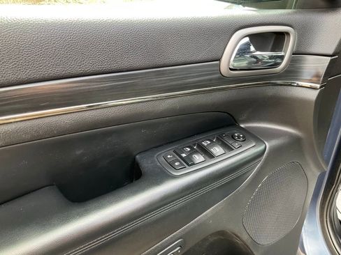 Used 2020 Jeep Grand Cherokee Limited X image 22