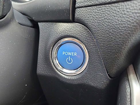 Used 2020 Toyota RAV4 XLE w/ Convenience Package image 24