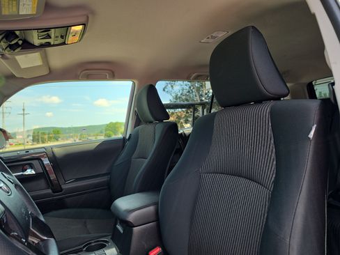 Used 2024 Toyota 4Runner TRD Off-Road AWD/4WD image 13
