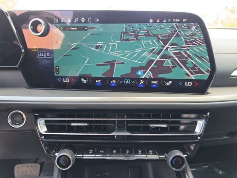 New 2026 Chevrolet Traverse LT w/ Enhanced Driving Package FWD image 26