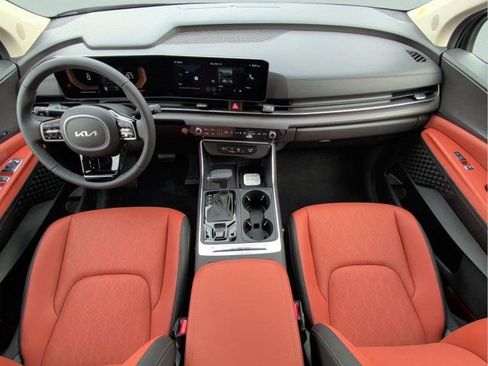 New 2026 Kia Carnival EX FWD image 16