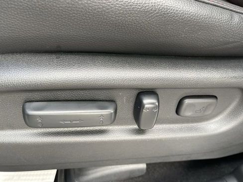 Used 2025 Honda Ridgeline Black Edition image 12