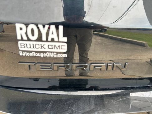 Used 2020 GMC Terrain SLT w/ Preferred Package FWD image 32