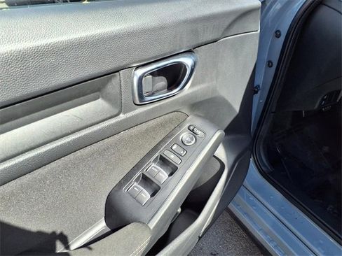 Used 2022 Honda Civic Sport image 9