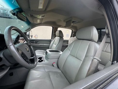 Used 2009 Chevrolet Silverado 3500 LTZ w/ Suspension Package, Off-Road image 18