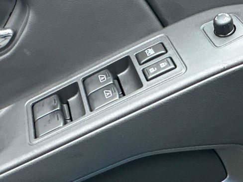 New 2026 Nissan Frontier SV w/ SV Convenience Package image 18