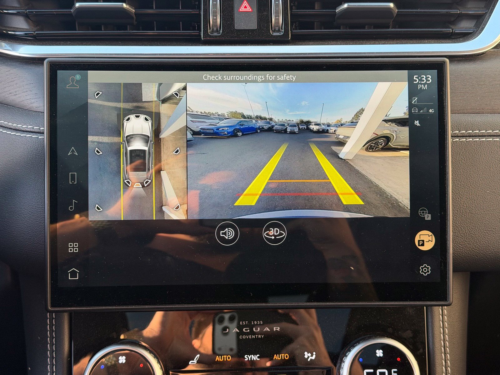 Used 2026 Jaguar F-PACE R-Dynamic S AWD/4WD image 9