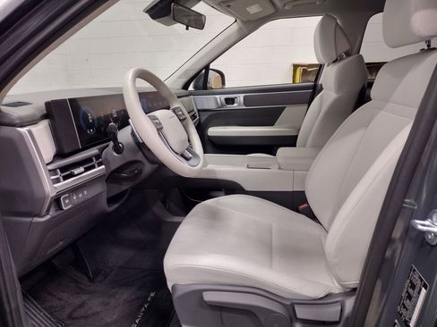 Used 2025 Hyundai Santa Fe SE image 24