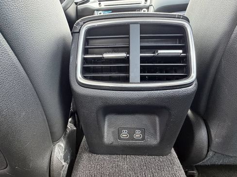 Used 2026 Genesis G70 2.5T RWD image 19