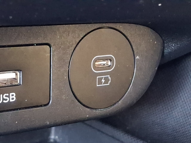 Used 2025 Hyundai Elantra Sport FWD image 26