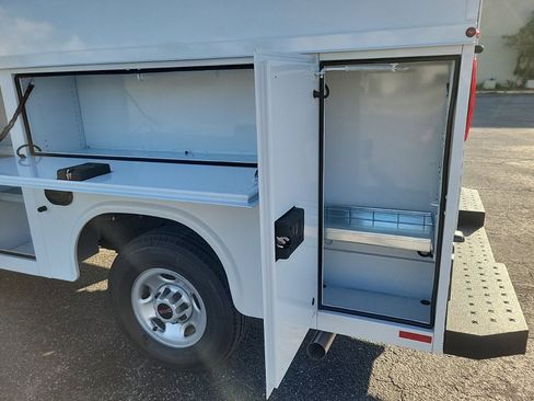 New 2025 GMC Savana 3500 w/ Power Convenience Package image 12