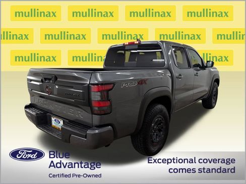 Used 2026 Nissan Frontier PRO-4X AWD/4WD image 3