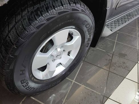 Used 2006 Nissan Pathfinder SE w/ (P01) Se Premium Pkg image 38