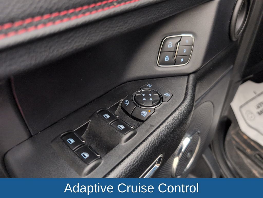 Used 2019 Ford Expedition Limited w/ Equipment Group 303A AWD/4WD image 34