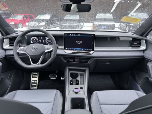 New 2026 Volkswagen Tiguan SE R-Line AWD/4WD image 21